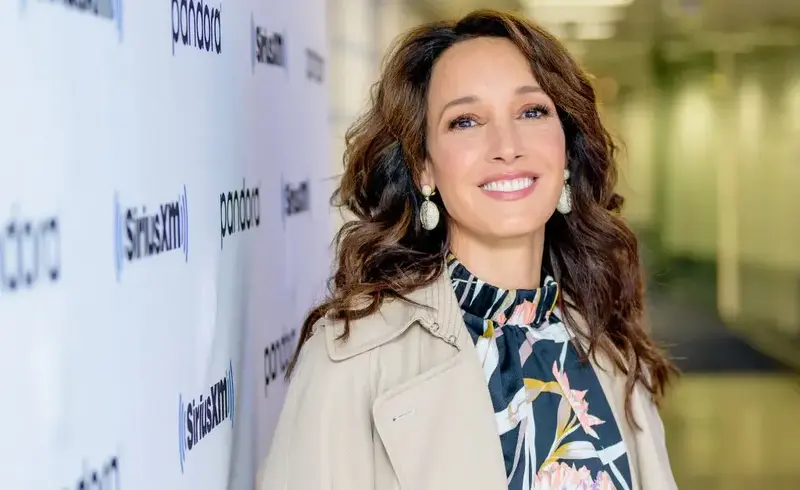 Jennifer Beals Ethnicity, Net Worth, Husband, Wiki, Bio, Age, Height